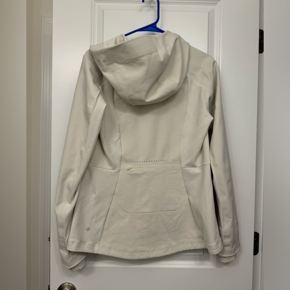 Lululemon Cross Chill Jacket *RepelShell - Picture 4 of 7